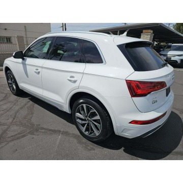 Audi Q5  SUV 2021,  2.0 benzyna, automat - Na sprzedaż za 45 000 zł - Tarnów - zdjęcie 4