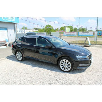 Skoda Superb  Kombi 2021,  2.0 diesel, automat - Na sprzedaż za 92 899 zł - Warszawa - zdjęcie 5