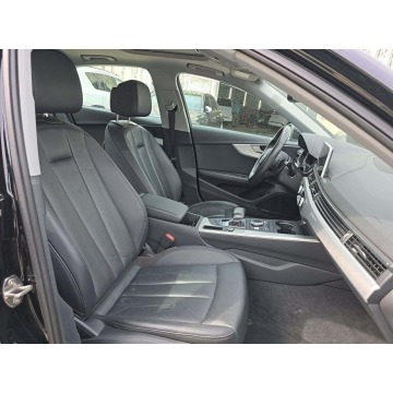 Audi A4  Sedan/Limuzyna 2018,  2.0 benzyna, automat - Na sprzedaż za 27 000 zł - Tarnów - zdjęcie 6