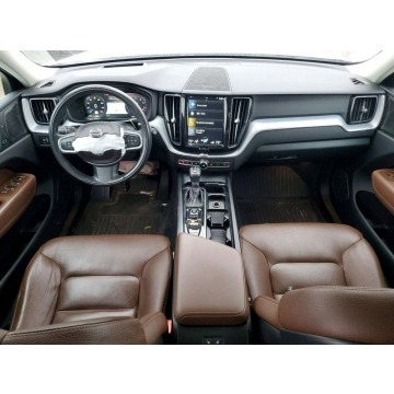 Volvo   SUV 2020,  2.0 benzyna, automat - Na sprzedaż za 41 000 zł - Tarnów - zdjęcie 7