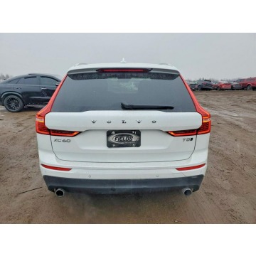 Volvo   SUV 2020,  2.0 benzyna, automat - Na sprzedaż za 41 000 zł - Tarnów - zdjęcie 6