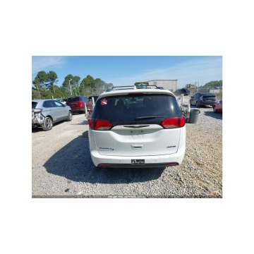 Chrysler Pacifica  Minivan/Van 2018,  3.6 benzyna, automat - Na sprzedaż za 33 000 zł - Tarnów - zdjęcie 8