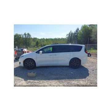 Chrysler Pacifica  Minivan/Van 2018,  3.6 benzyna, automat - Na sprzedaż za 33 000 zł - Tarnów - zdjęcie 5
