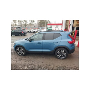 Volvo   SUV 2024,  2.0 benzyna, automat - Na sprzedaż za 65 000 zł - Tarnów - zdjęcie 5