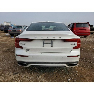 Volvo S60  Sedan/Limuzyna 2019,  2.0 benzyna, automat - Na sprzedaż za 35 000 zł - Tarnów - zdjęcie 6