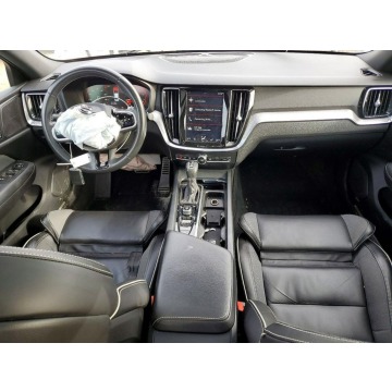 Volvo S60  Sedan/Limuzyna 2019,  2.0 benzyna, automat - Na sprzedaż za 35 000 zł - Tarnów - zdjęcie 8
