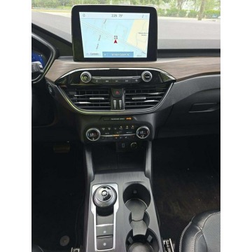 Ford Escape  SUV 2020,  2.0 benzyna, automat - Na sprzedaż za 33 000 zł - Tarnów - zdjęcie 8
