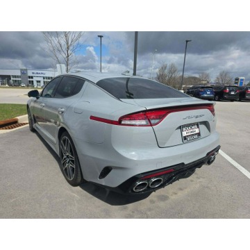 Kia Stinger  Sedan/Limuzyna 2023,  3.3 benzyna, automat - Na sprzedaż za 53 000 zł - Tarnów - zdjęcie 3