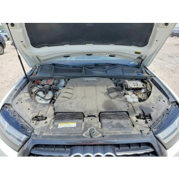 Audi Q7  SUV 2018,  3.0 benzyna, automat - Na sprzedaż za 45 000 zł - Tarnów - zdjęcie 11