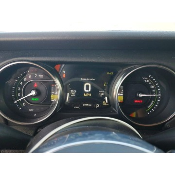Jeep Wrangler  SUV 2023,  2.0 hybryda, automat - Na sprzedaż za 79 000 zł - Tarnów - zdjęcie 9