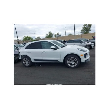 Porsche Macan  SUV 2020,  2.0 benzyna, automat - Na sprzedaż za 65 000 zł - Tarnów - zdjęcie 4