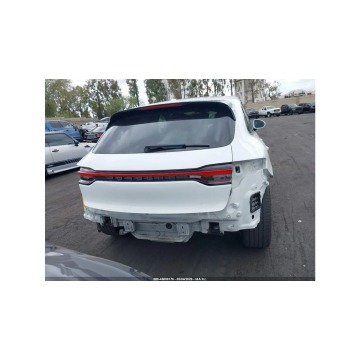 Porsche Macan  SUV 2020,  2.0 benzyna, automat - Na sprzedaż za 65 000 zł - Tarnów - zdjęcie 8