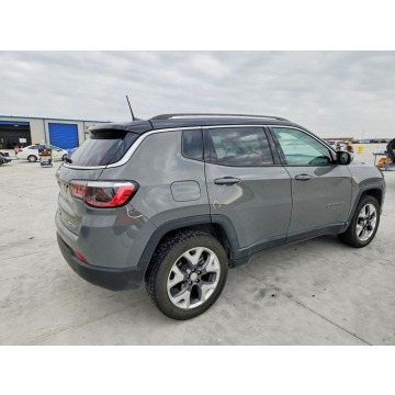 Jeep Compass  SUV 2021,  2.4 benzyna, automat - Na sprzedaż za 29 000 zł - Tarnów - zdjęcie 4