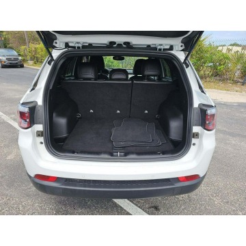 Jeep Compass  SUV 2025,  2.0 benzyna, automat - Na sprzedaż za 55 000 zł - Tarnów - zdjęcie 5