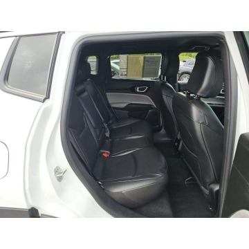 Jeep Compass  SUV 2025,  2.0 benzyna, automat - Na sprzedaż za 55 000 zł - Tarnów - zdjęcie 10