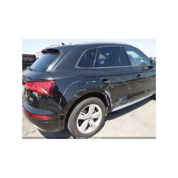 Audi Q5  SUV 2018,  2.0 benzyna, automat - Na sprzedaż za 33 500 zł - Tarnów - zdjęcie 6