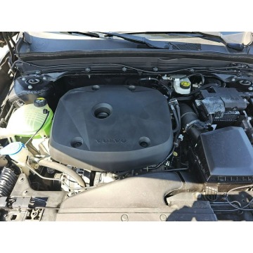 Volvo   SUV 2020,  2.0 benzyna, automat - Na sprzedaż za 39 000 zł - Tarnów - zdjęcie 12