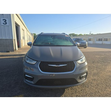 Chrysler Pacifica  Minivan/Van 2022,  3.6 benzyna, automat - Na sprzedaż za 49 000 zł - Tarnów - zdjęcie 2