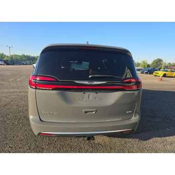 Chrysler Pacifica  Minivan/Van 2022,  3.6 benzyna, automat - Na sprzedaż za 49 000 zł - Tarnów - zdjęcie 6
