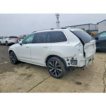 Volvo   SUV 2018,  2.0 benzyna, automat - Na sprzedaż za 41 900 zł - Warszawa - zdjęcie 3