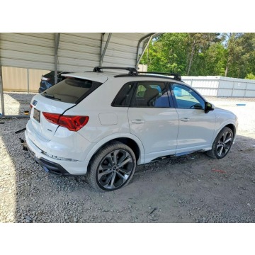 Audi Q3  SUV 2022,  2.0 benzyna, automat - Na sprzedaż za 49 000 zł - Warszawa - zdjęcie 4