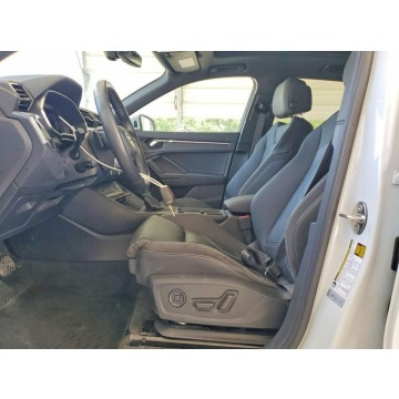 Audi Q3  SUV 2022,  2.0 benzyna, automat - Na sprzedaż za 49 000 zł - Warszawa - zdjęcie 7