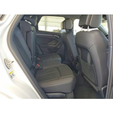 Audi Q3  SUV 2022,  2.0 benzyna, automat - Na sprzedaż za 49 000 zł - Warszawa - zdjęcie 11