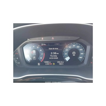 Audi Q3  SUV 2021,  2.0 benzyna, automat - Na sprzedaż za 45 000 zł - Warszawa - zdjęcie 10
