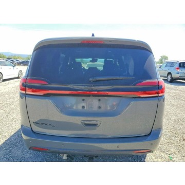 Chrysler Pacifica  Minivan/Van 2023,  3.6 benzyna, automat - Na sprzedaż za 54 000 zł - Warszawa - zdjęcie 6