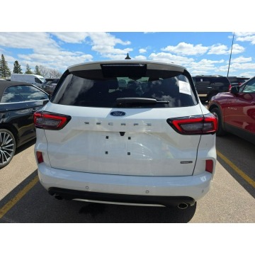 Ford Kuga  SUV 2023,  2.5 hybryda, automat - Na sprzedaż za 49 000 zł - Warszawa - zdjęcie 6