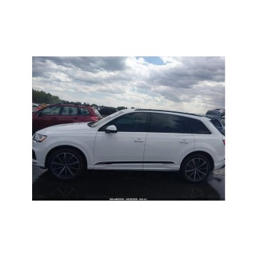 Audi Q7  SUV 2021,  3.0 benzyna, automat - Na sprzedaż za 65 000 zł - Warszawa - zdjęcie 5