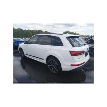 Audi Q7  SUV 2021,  3.0 benzyna, automat - Na sprzedaż za 65 000 zł - Warszawa - zdjęcie 7