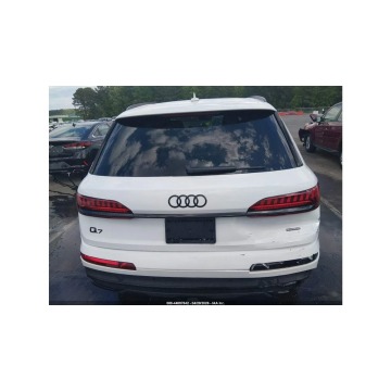 Audi Q7  SUV 2021,  3.0 benzyna, automat - Na sprzedaż za 65 000 zł - Warszawa - zdjęcie 8