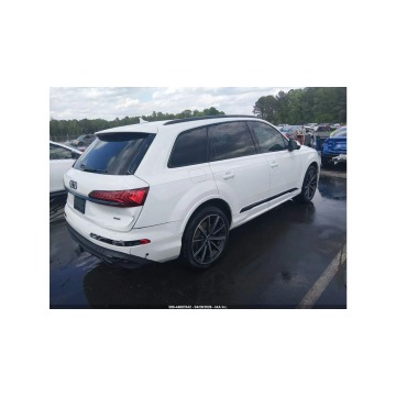 Audi Q7  SUV 2021,  3.0 benzyna, automat - Na sprzedaż za 65 000 zł - Warszawa - zdjęcie 6