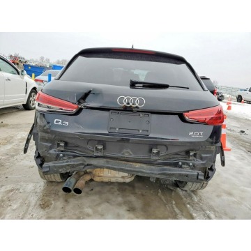Audi Q3  SUV 2018,  2.0 benzyna, automat - Na sprzedaż za 31 000 zł - Warszawa - zdjęcie 6
