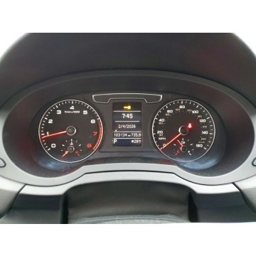 Audi Q3  SUV 2018,  2.0 benzyna, automat - Na sprzedaż za 31 000 zł - Warszawa - zdjęcie 9