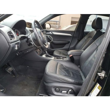 Audi Q3  SUV 2018,  2.0 benzyna, automat - Na sprzedaż za 31 000 zł - Warszawa - zdjęcie 7