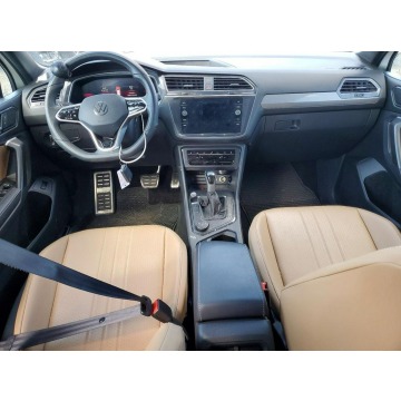 Volkswagen Tiguan  SUV 2024,  2.0 benzyna, automat - Na sprzedaż za 52 000 zł - Warszawa - zdjęcie 8