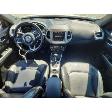 Jeep Compass  SUV 2020,  2.4 benzyna, automat - Na sprzedaż za 29 000 zł - Warszawa - zdjęcie 8
