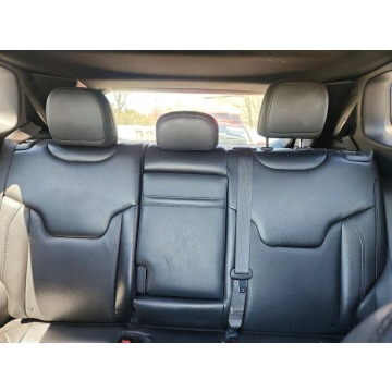 Jeep Compass  SUV 2020,  2.4 benzyna, automat - Na sprzedaż za 29 000 zł - Warszawa - zdjęcie 10