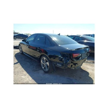 Audi A4  Sedan/Limuzyna 2021,  2.0 benzyna, automat - Na sprzedaż za 45 000 zł - Warszawa - zdjęcie 7