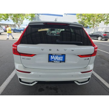 Volvo   SUV 2022,  2.0 benzyna, automat - Na sprzedaż za 69 000 zł - Warszawa - zdjęcie 6