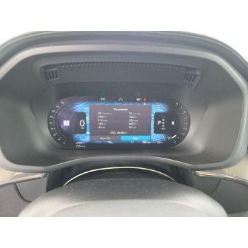 Volvo   SUV 2022,  2.0 benzyna, automat - Na sprzedaż za 69 000 zł - Warszawa - zdjęcie 10