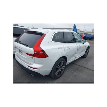 Volvo   SUV 2018,  2.0 benzyna, automat - Na sprzedaż za 35 000 zł - Warszawa - zdjęcie 4