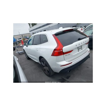 Volvo   SUV 2018,  2.0 benzyna, automat - Na sprzedaż za 35 000 zł - Warszawa - zdjęcie 5