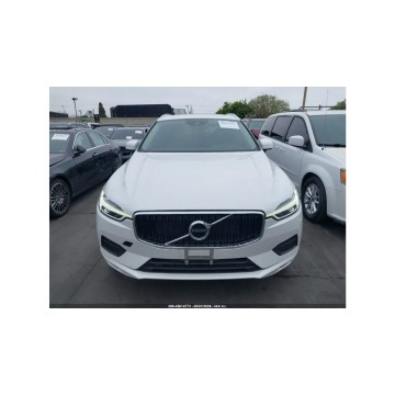 Volvo   SUV 2018,  2.0 benzyna, automat - Na sprzedaż za 35 000 zł - Warszawa - zdjęcie 2