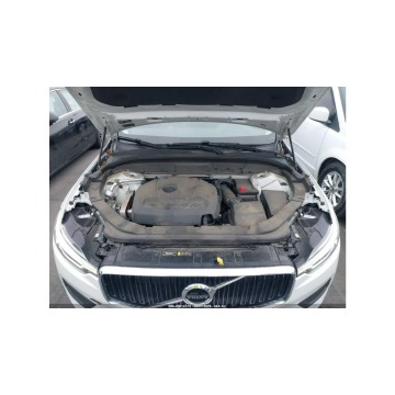 Volvo   SUV 2018,  2.0 benzyna, automat - Na sprzedaż za 35 000 zł - Warszawa - zdjęcie 11