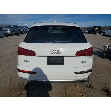Audi Q5  SUV 2018,  2.0 benzyna, automat - Na sprzedaż za 33 500 zł - Warszawa - zdjęcie 6