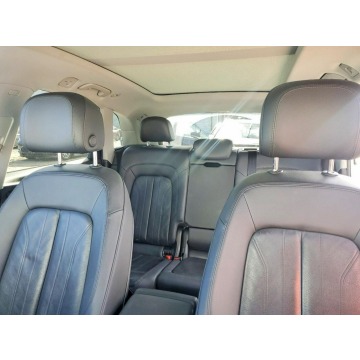 Audi Q5  SUV 2018,  2.0 benzyna, automat - Na sprzedaż za 33 500 zł - Warszawa - zdjęcie 9