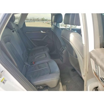 Audi Q5  SUV 2018,  2.0 benzyna, automat - Na sprzedaż za 33 500 zł - Warszawa - zdjęcie 10
